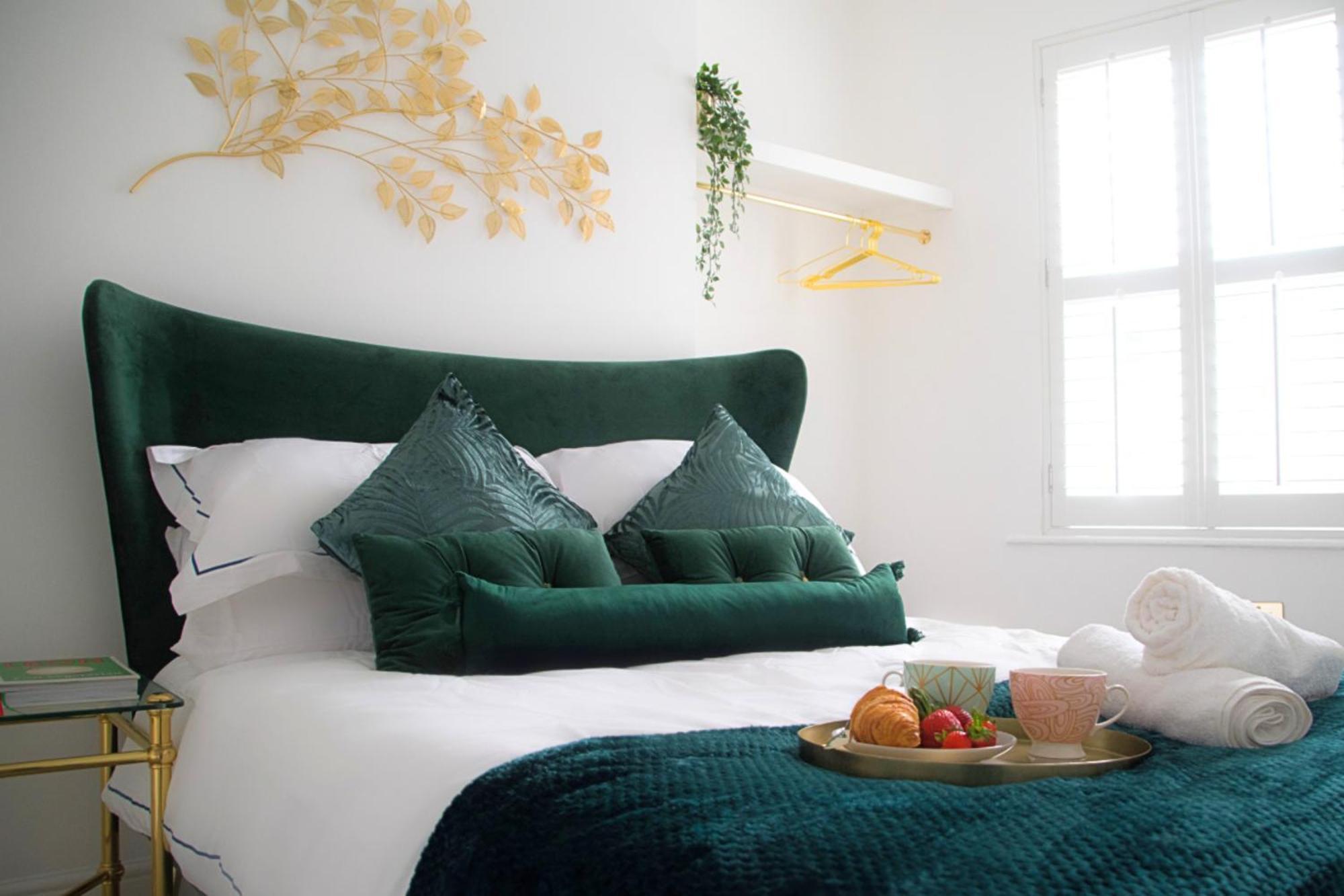 Modern Town Centre Flat - Free Shared Parking, King Size Bed, 5 Minutes Walk To Beach Борнмут Екстер'єр фото
